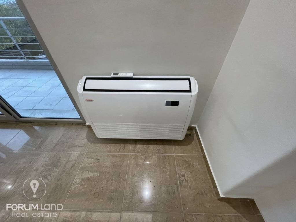 Forumland Real Estate, Εσωτερική όψη