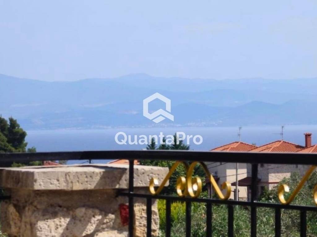 Θέα από μπαλκόνι