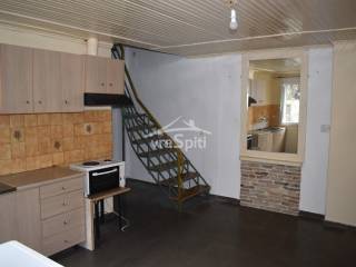 ΑΠΟΨΗ ΚΟΥΖΙΝΑΣ-ΣΚΑΛΕΣ ΕΠΙΚΟΙΝΩΝΙΑΣ