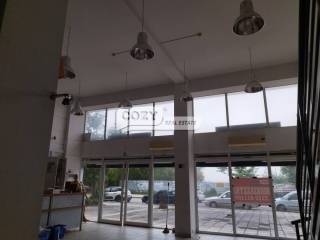 ψηλοτάβανο ισόγειο