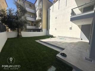 Forumland Real Estate, Κήπος