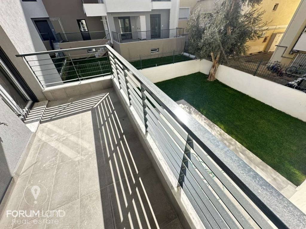 Forumland Real Estate, Μπαλκόνι