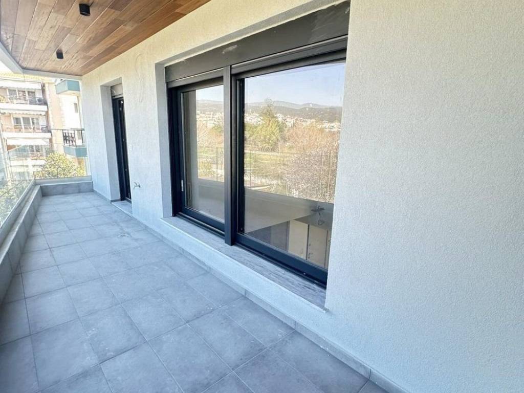 Forumland Real Estate, Μπαλκόνι