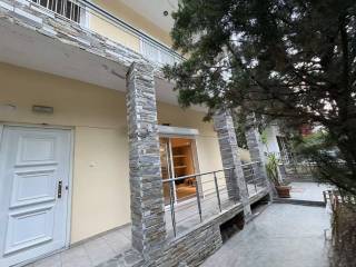 Πρόσοψη - Βεράντα