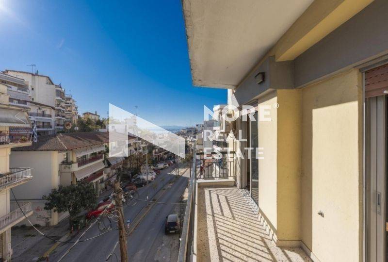 Θέα από μπαλκόνι