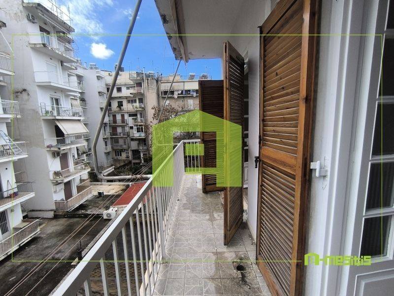 Θέα από μπαλκόνι