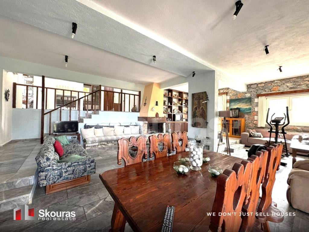 Εσωτερικοι χώροι