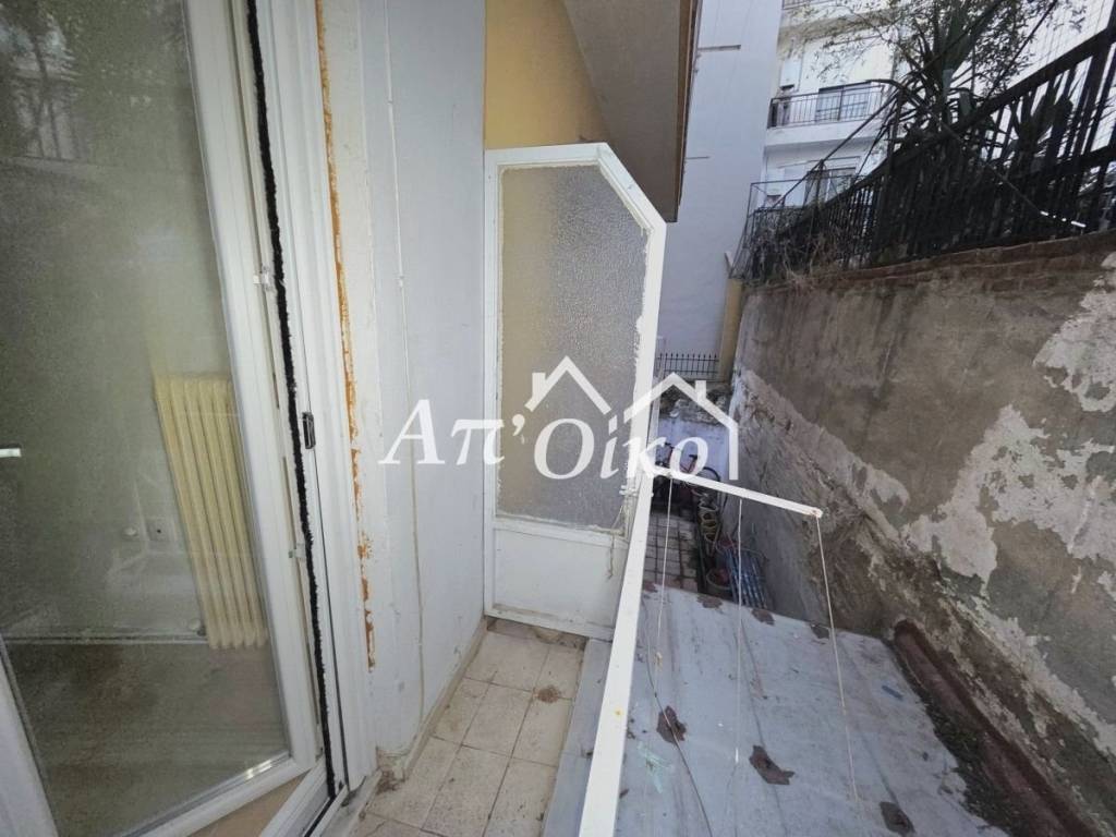 Βοηθητικό - πίσω μπαλκόνι