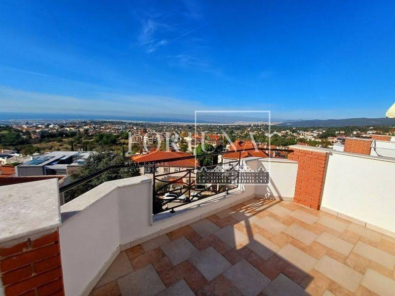 Θέα από μπαλκόνι