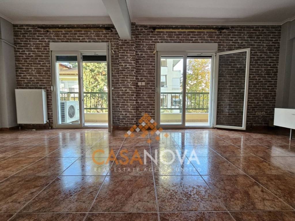 Σαλοκουζίνα