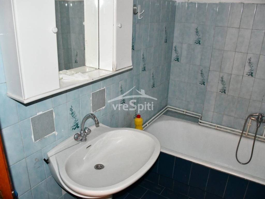 ΑΠΟΨΗ ΜΠΑΝΙΟΥ