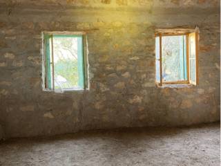 Old stone detached house with a total area of 75 sq.m.