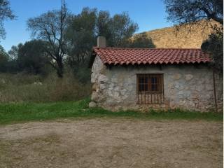 Old stone detached house with a total area of 75 sq.m.