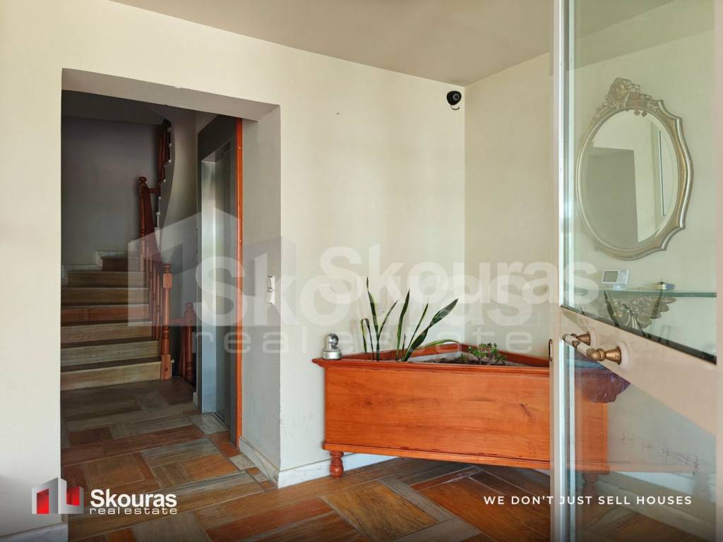 Εσωτερικοι χώροι