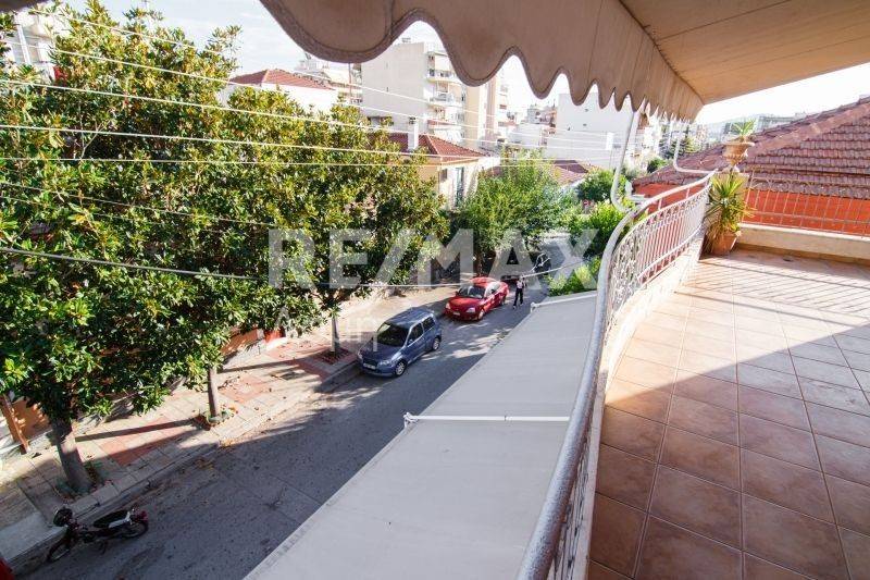 Θέα από μπαλκόνι