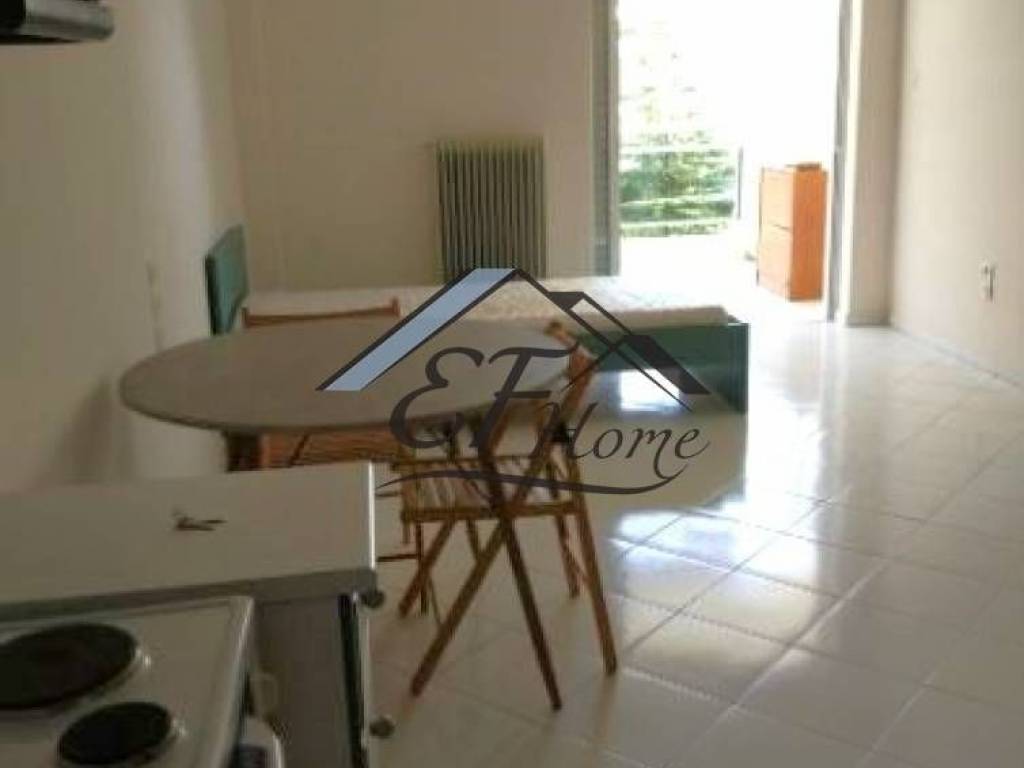 Ενιαίος χώρος κουζίνα-υπνοδωμάτιο