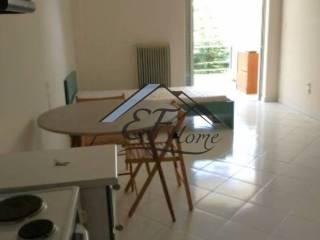 Ενιαίος χώρος κουζίνα-υπνοδωμάτιο