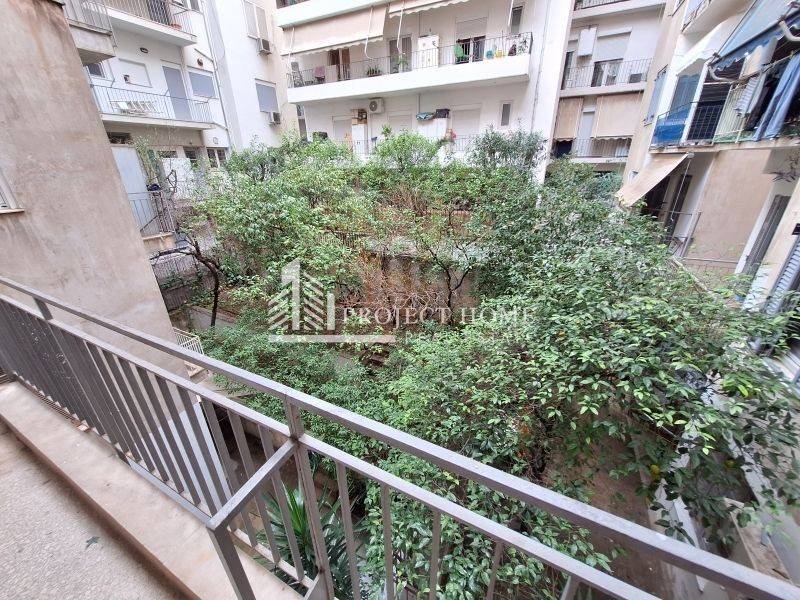 Θέα από μπαλκόνι