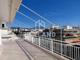 Θέα από μπαλκόνι