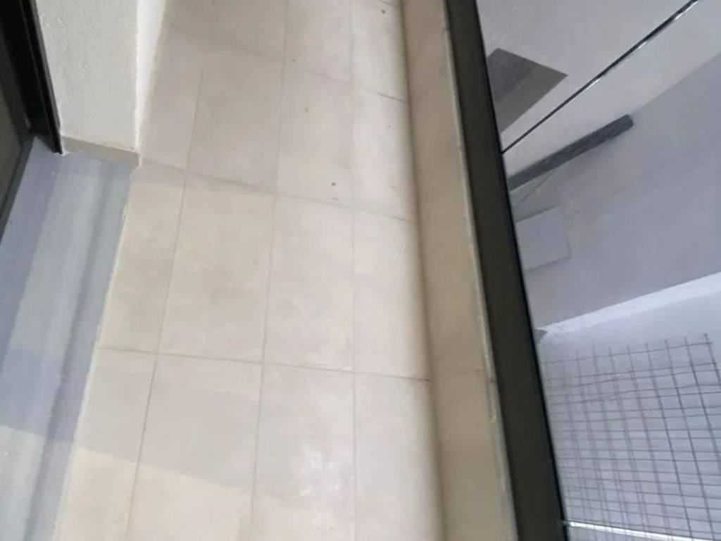 ΜΠΑΛΚΟΝΙ ΣΤΟ ΥΠΝΟΔΩΜΑΤΙΟ