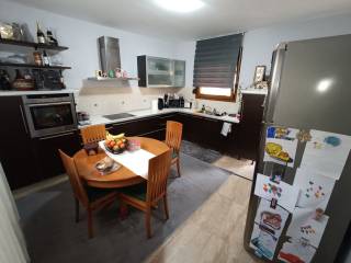 ANYPLACE MESITIKES YPERESIES