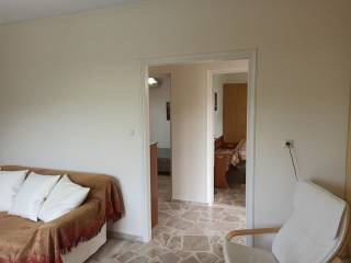 TO SALONI TOY OROPHODIAMERISMATOS