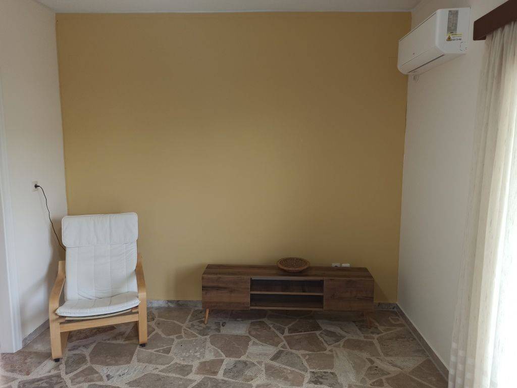 TO SALONI TOY OROPHODIAMERISMATOS