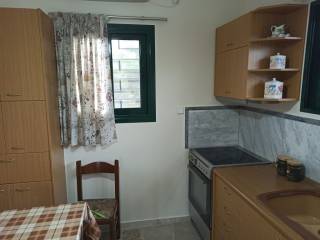 E KOYZINA-TRAPEZARIA TOY OROPHODIAMERISMATOS