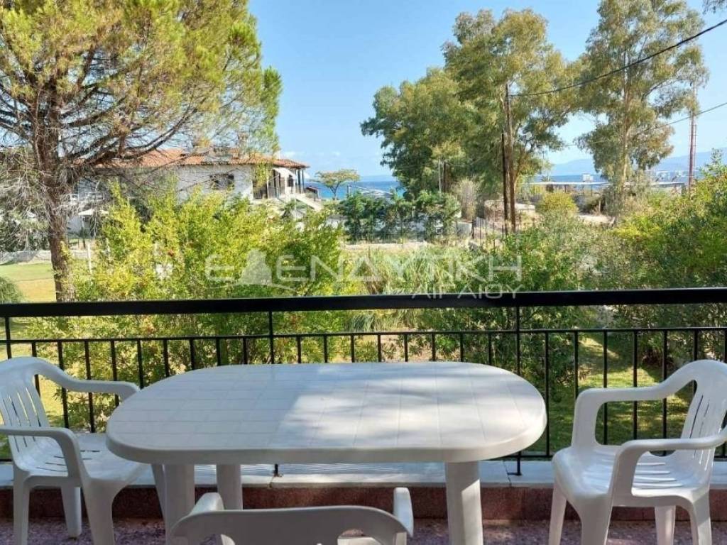 Θέα από μπαλκόνι