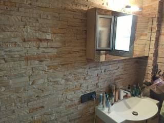 ΜΠΑΝΙΟ ΤΗΣ ΜΕΖΟΝΕΤΑΣ, ΠΡΩΤΟΣ ΟΡΟΦΟΣ