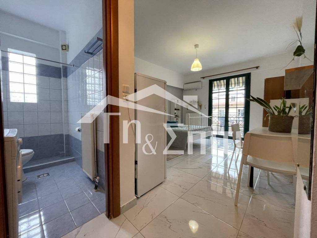 Σαλοκουζίνα