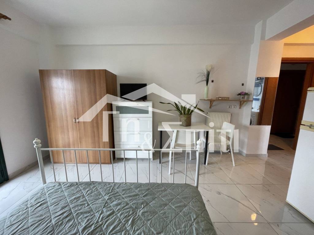 Σαλοκουζίνα