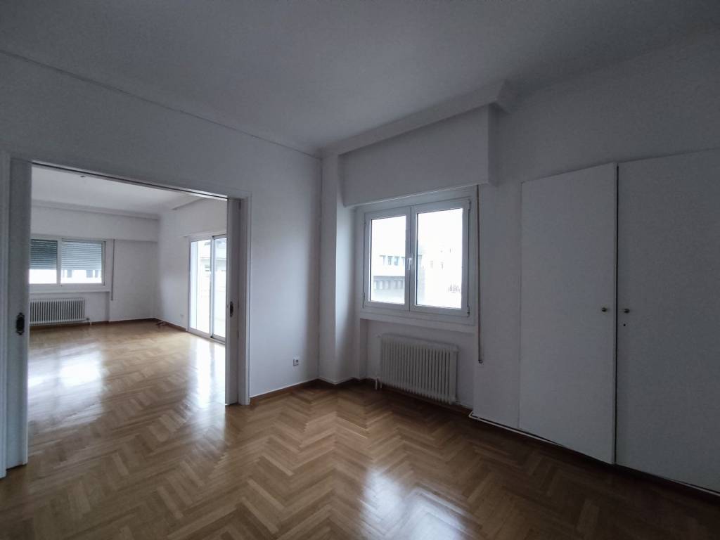 τραπεζαρία - σαλόνι