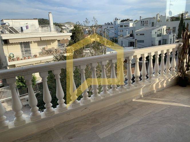 Θέα από μπαλκόνι