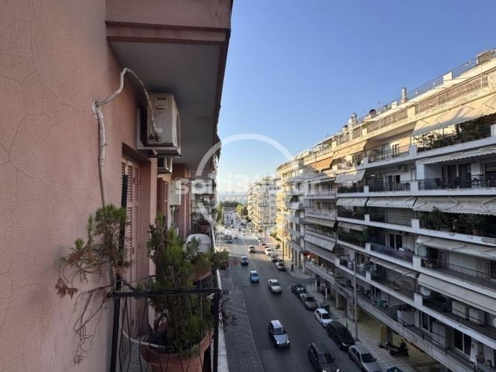 Θέα από μπαλκόνι