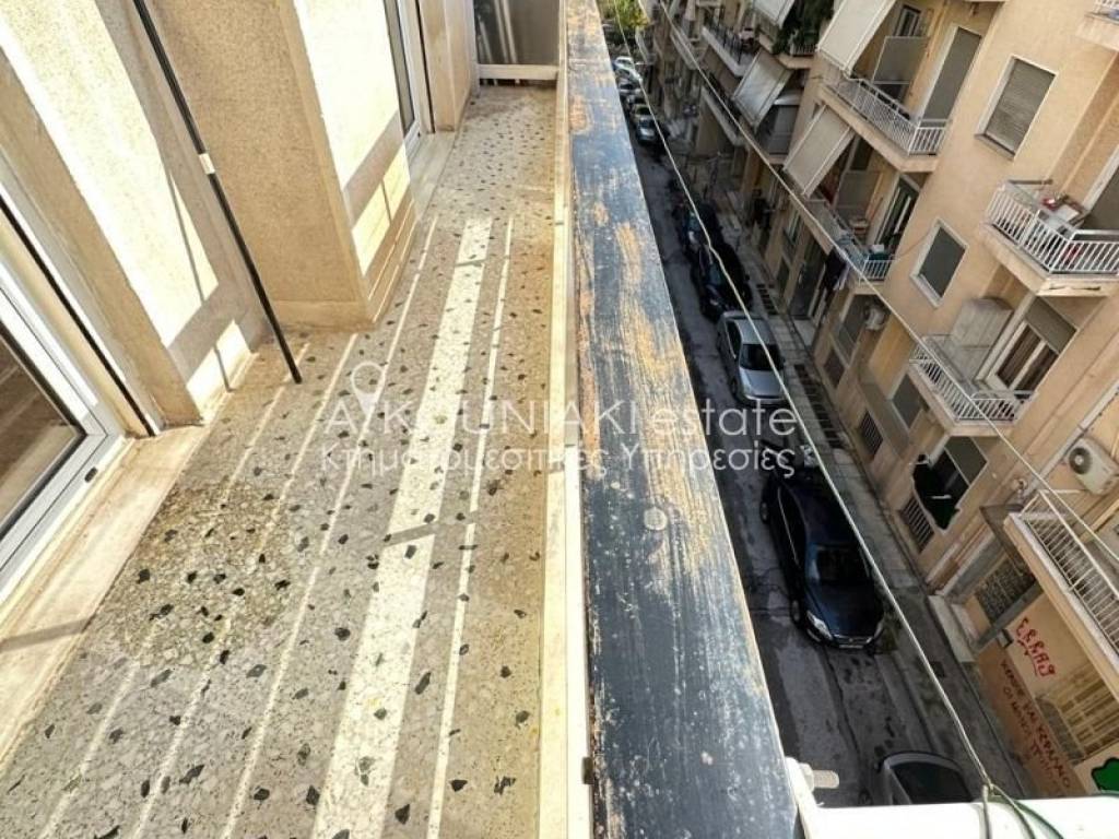 Θέα από μπαλκόνι