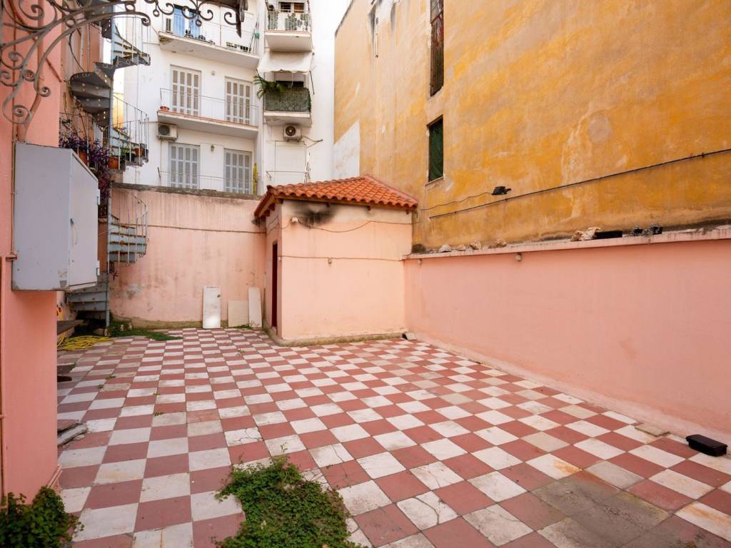 Εξωτερικοι χώροι