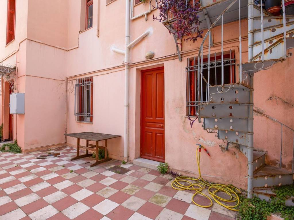 Εξωτερικοι χώροι