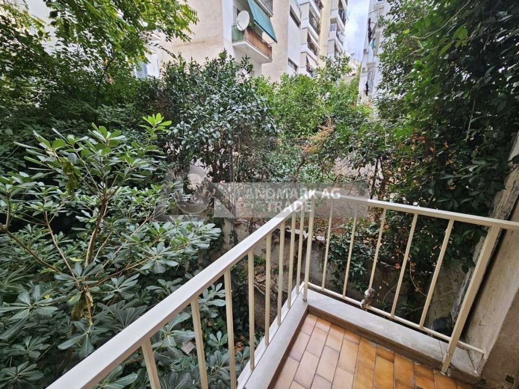 Θέα από μπαλκόνι