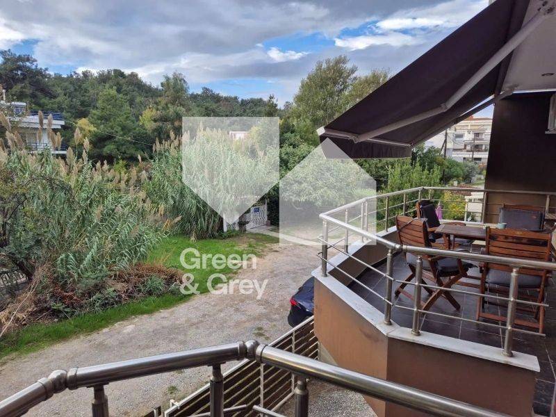 Θέα από μπαλκόνι