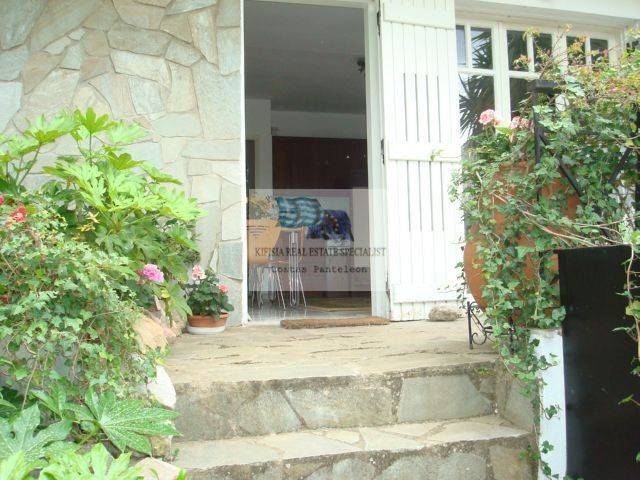 INDEPENDENT ENTRANCE