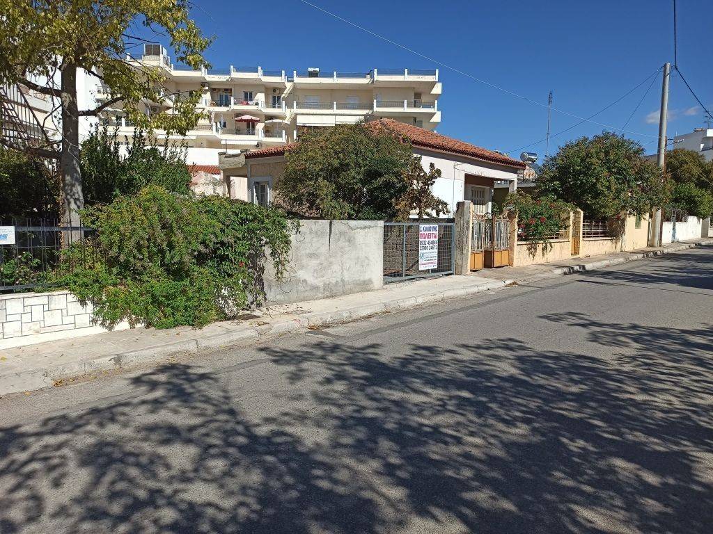 E PROSOPSE EPI TES ODOY TH.TSEKE