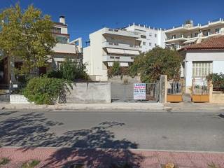 E PROSOPSE EPI TES ODOY TH.TSEKE