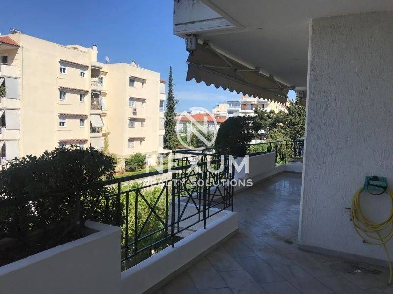 Θέα από μπαλκόνι