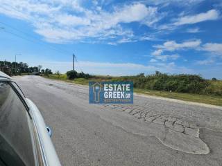 ★ Κτίζει 1181 τ.μ. ★ Βρίσκεται σε 2 δρόμους ★ Σε κεντρικό σημείο ★