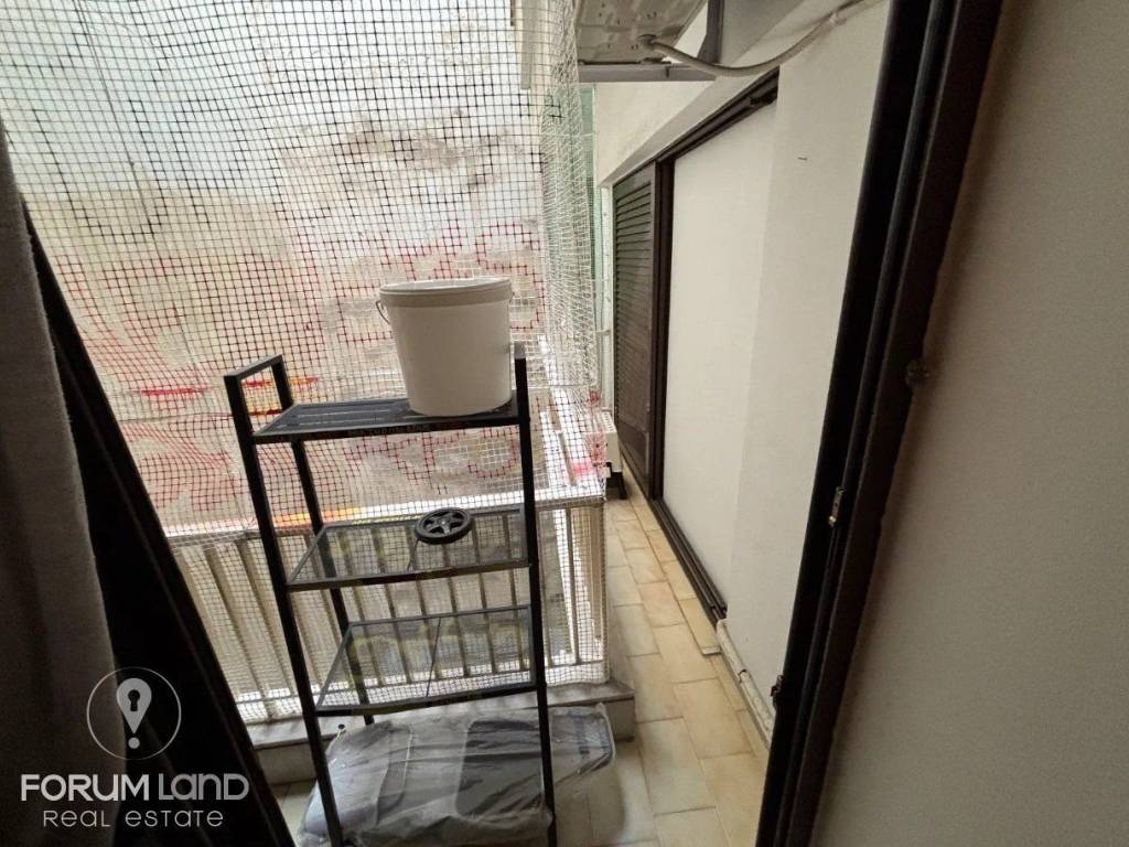 Forumland Real Estate, Μπαλκόνι πίσω