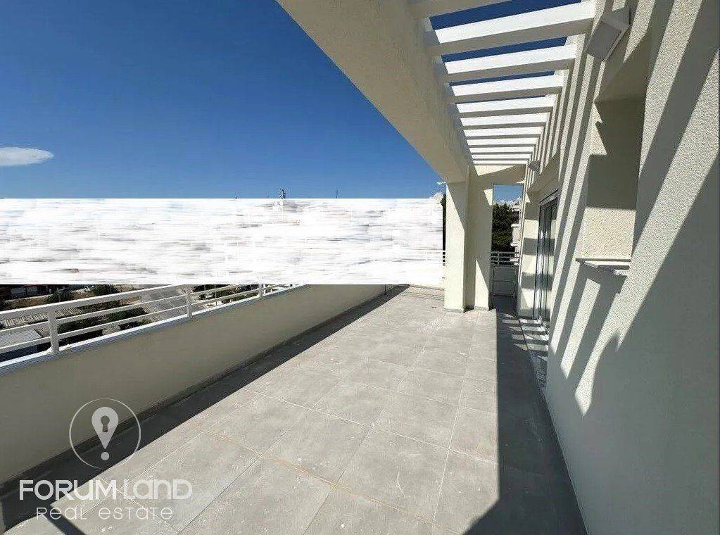 Forumland Real Estate,  βεράντες