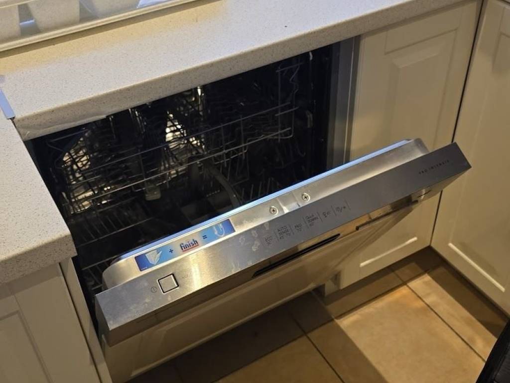 ολες τις ανεσεις