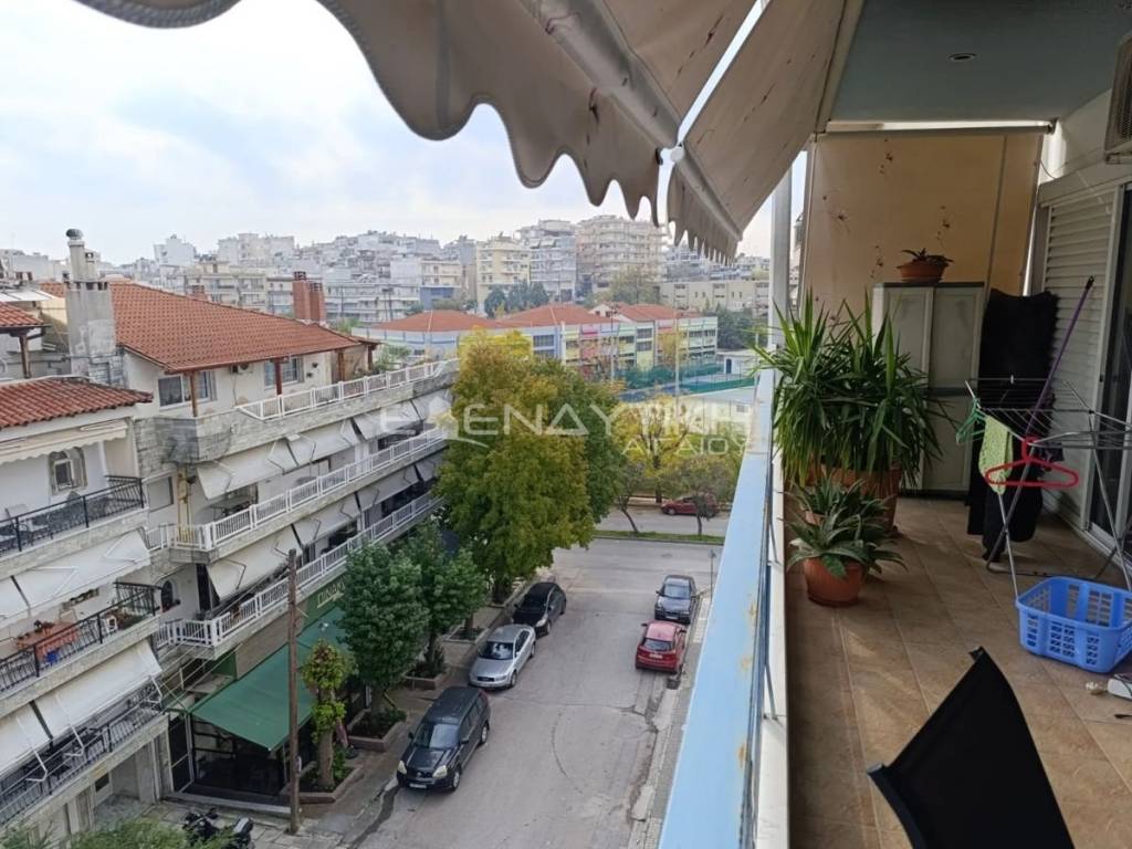 Θέα από μπαλκόνι