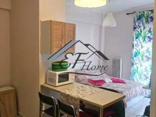 Ενιαίος χώρος κουζίνα-υπνοδωμάτιο